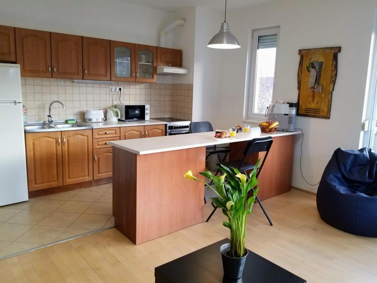 Ferienwohnung New Pest Apartman Budapest Exterior foto